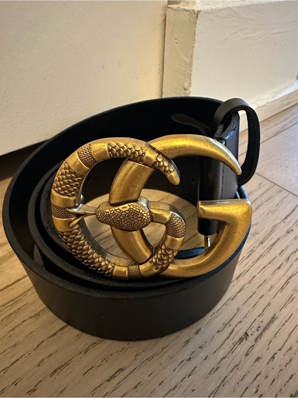 Gucci Black Leather Belt with Gold Double G Snake Buckle
